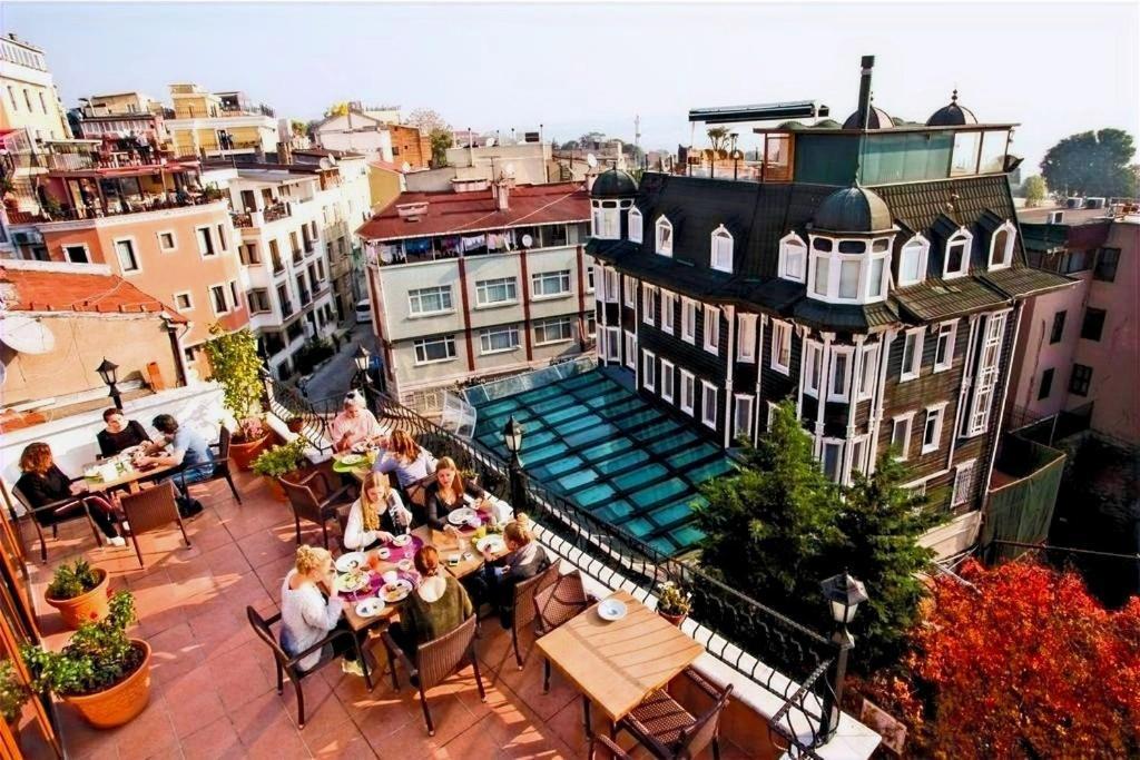 Agora Hostel Istanbul Exterior photo