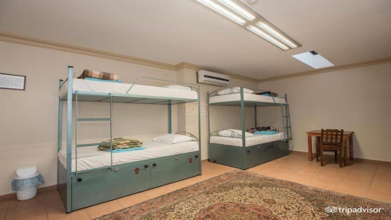 Agora Hostel Istanbul Exterior photo